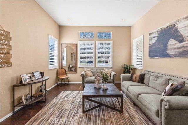 1357 Onyx Circle, Corona, CA 92882