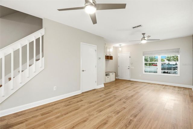 12450 BERKELEY SQUARE DRIVE, Tampa, FL 33626