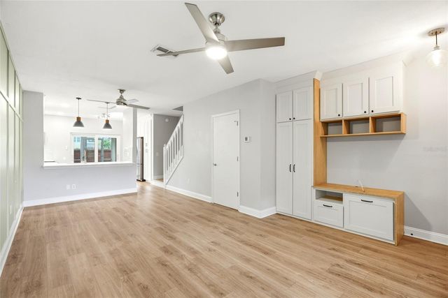 12450 BERKELEY SQUARE DRIVE, Tampa, FL 33626