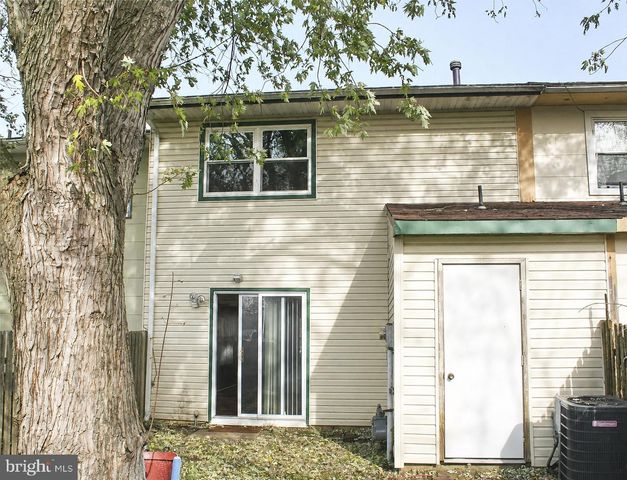 8 VERNON CT, Sicklerville, NJ 08081