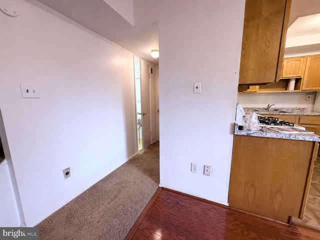 8 VERNON CT, Sicklerville, NJ 08081
