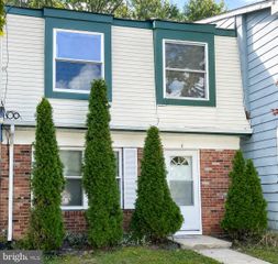 8 VERNON CT, Sicklerville, NJ 08081