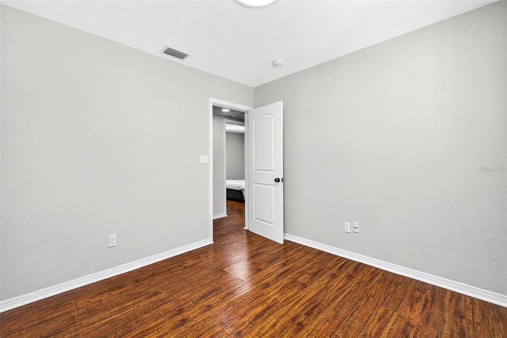 Image 34 of property listing at 206 FOREST PARK AVENUE, Temple Terrace, FL 33617