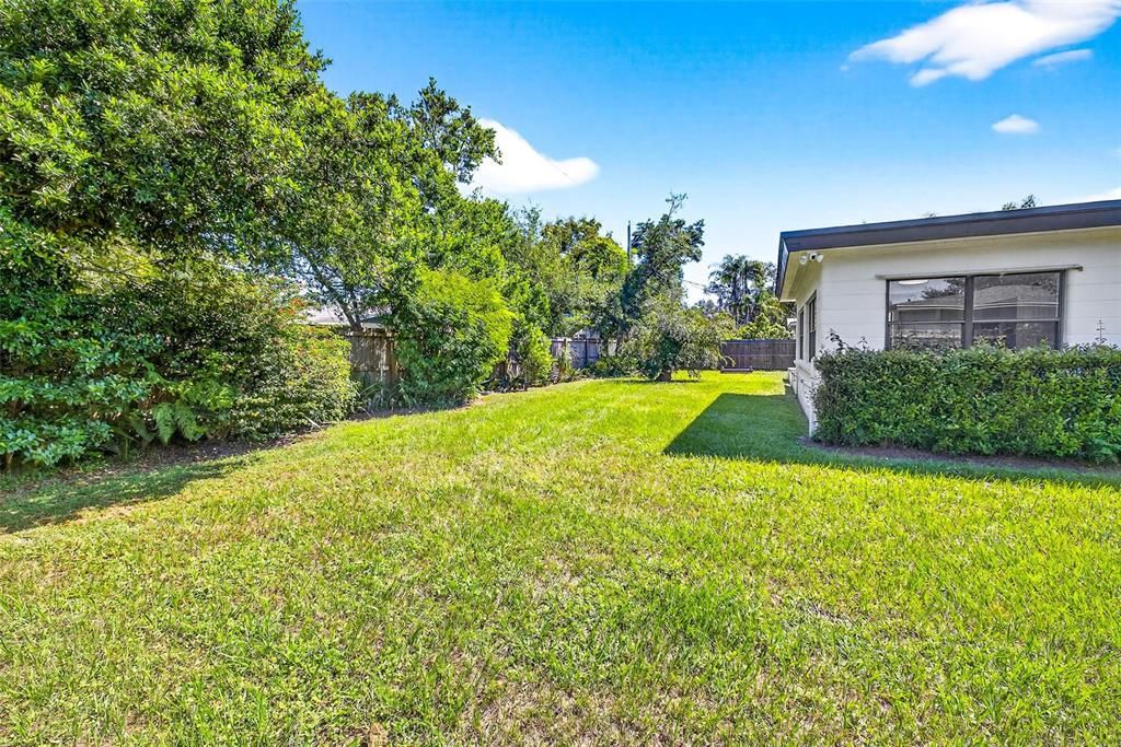 Image 50 of property listing at 206 FOREST PARK AVENUE, Temple Terrace, FL 33617