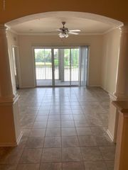 8290 W GATE Parkway W, 207, Jacksonville, FL 32216
