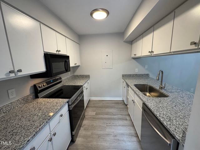 159 Finley Forest Drive, Chapel Hill, NC 27517