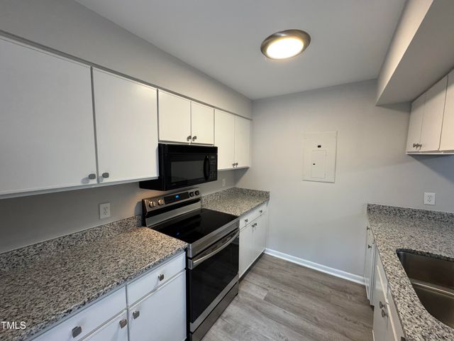 159 Finley Forest Drive, Chapel Hill, NC 27517