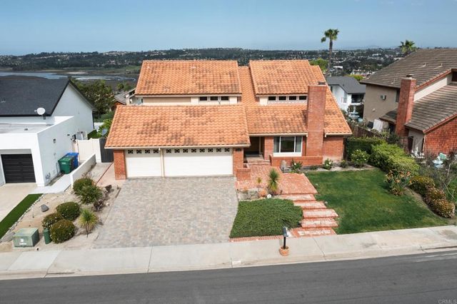 2120 Pintoresco Ct., Carlsbad, CA 92009