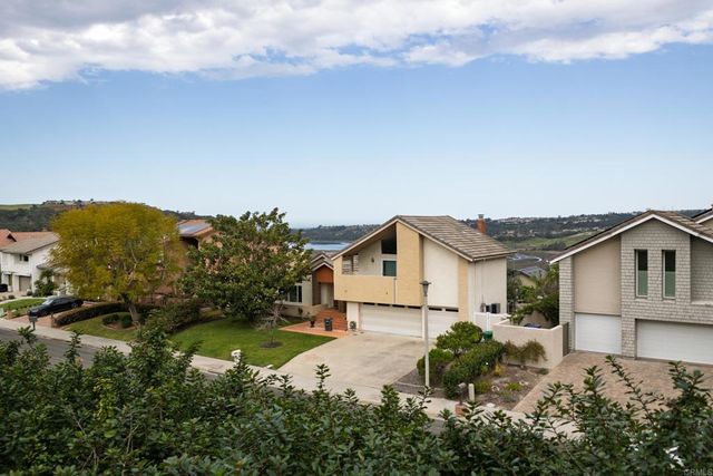 2120 Pintoresco Ct., Carlsbad, CA 92009