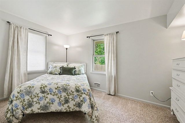 725 Parkway Drive, Grand Rapids, MI 49525