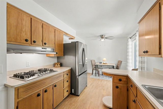 725 Parkway Drive, Grand Rapids, MI 49525