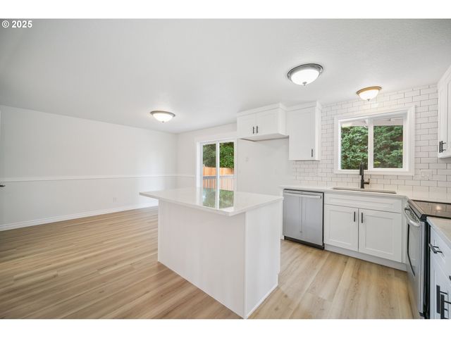 900 Sw 22ND Ave, Battle Ground, WA 98604