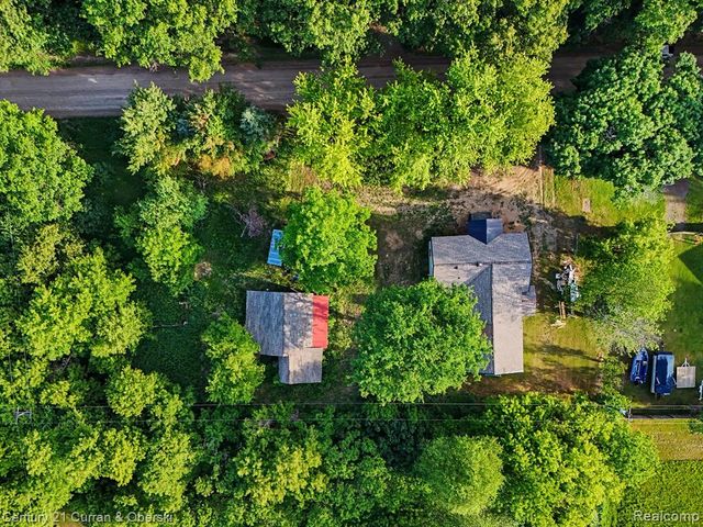 4296 Burgess Road, Pinckney, MI 48169