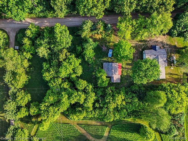 4296 Burgess Road, Pinckney, MI 48169