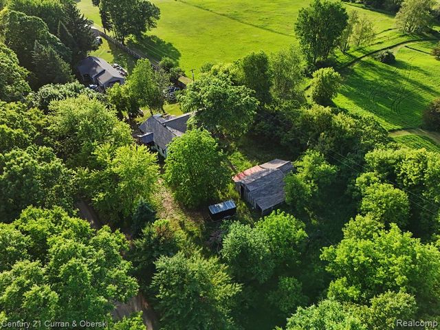 4296 Burgess Road, Pinckney, MI 48169