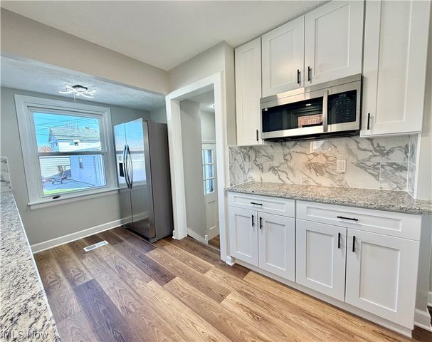 6702 Ackley Road, Parma, OH 44129