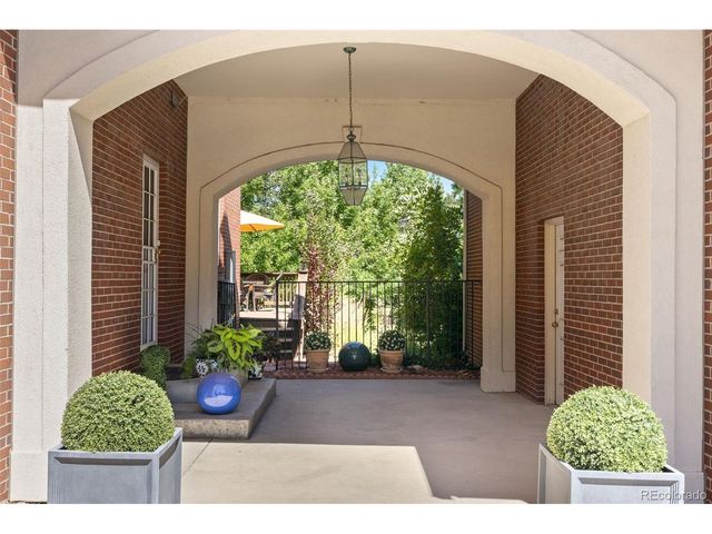 2090 S Joliet St, Aurora, CO 80014