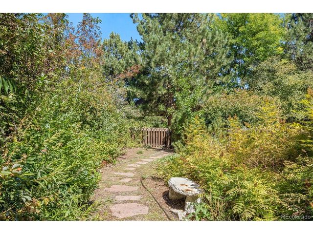 2090 S Joliet St, Aurora, CO 80014