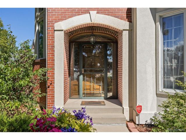 2090 S Joliet St, Aurora, CO 80014