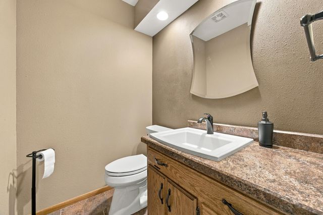 2802 28th Avenue S, Fargo, ND 58103
