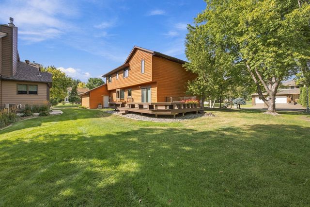 2802 28th Avenue S, Fargo, ND 58103