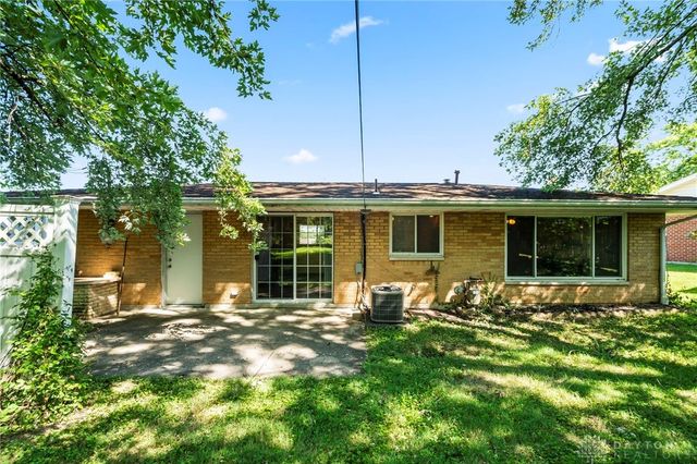 1373 Maplegrove Drive, Fairborn, OH 45324