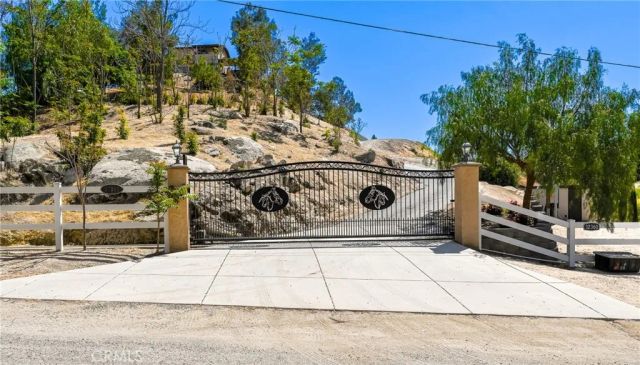 32360 Navajo Springs, Wildomar, CA 92595