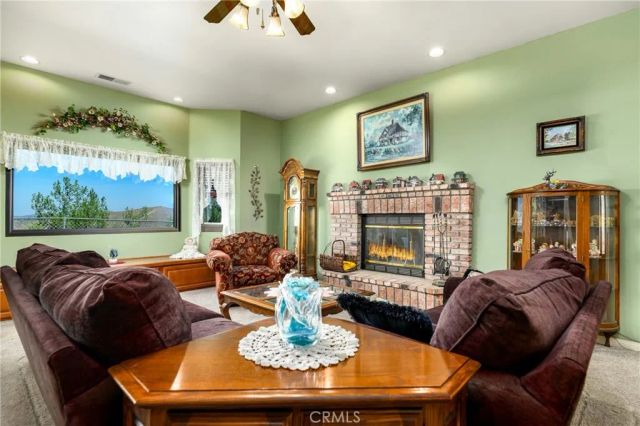 32360 Navajo Springs, Wildomar, CA 92595