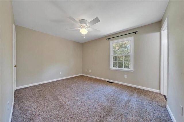 4912 Shadow LN, Roanoke, VA 24019
