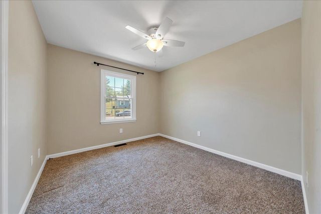 4912 Shadow LN, Roanoke, VA 24019