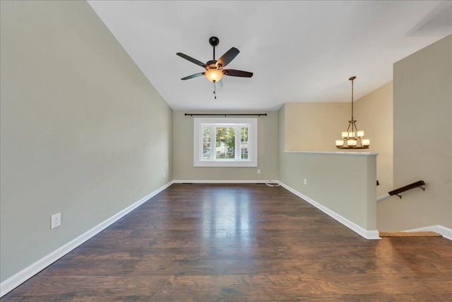 4912 Shadow LN, Roanoke, VA 24019