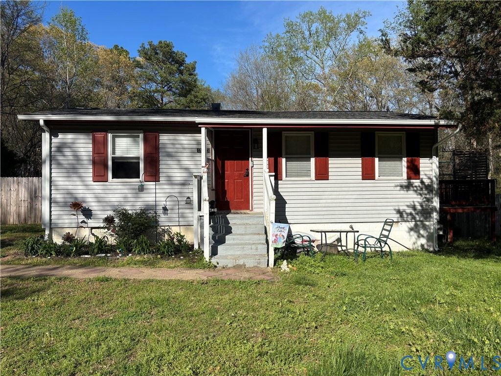 13070 Auburn Mill Rd, Glen Allen, VA 23059