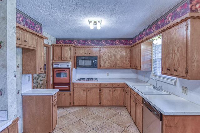 3811 Bellwood Drive, Norman, OK 73072