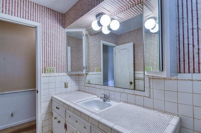 3811 Bellwood Drive, Norman, OK 73072