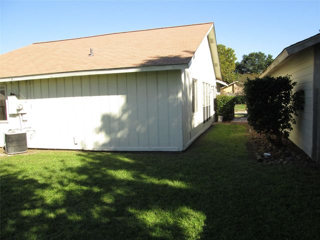 6333 Northway Drive, Houston, TX 77084