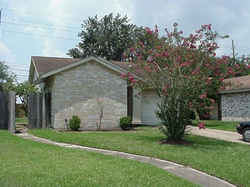 6333 Northway Drive, Houston, TX 77084