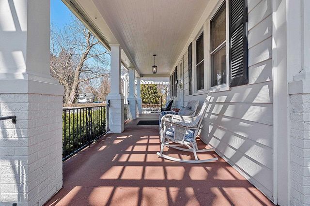 114 W MISSION ROAD, Green Bay, WI 54301