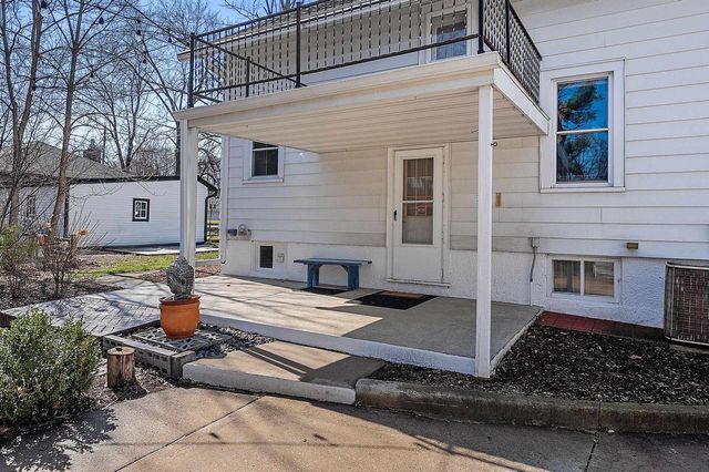 114 W MISSION ROAD, Green Bay, WI 54301