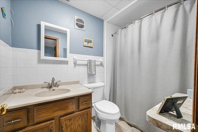 111 IVY Lane, Knoxville, IL 61448