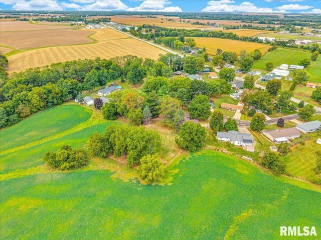 111 IVY Lane, Knoxville, IL 61448