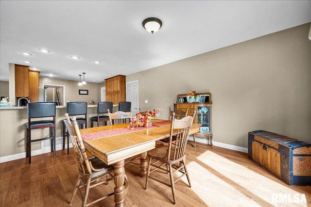 111 IVY Lane, Knoxville, IL 61448