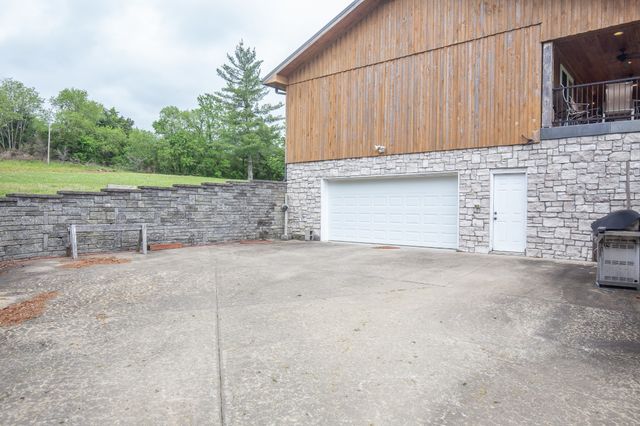 521 Coop Rd, Bell Buckle, TN 37020