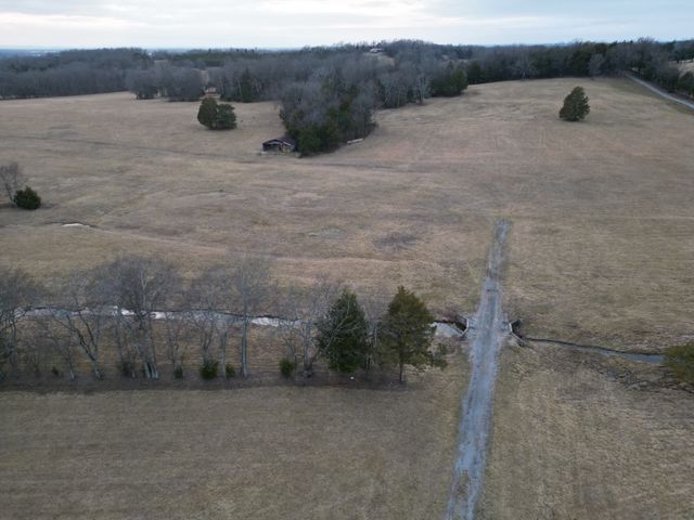 521 Coop Rd, Bell Buckle, TN 37020