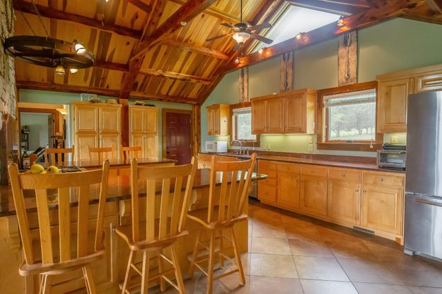 521 Coop Rd, Bell Buckle, TN 37020