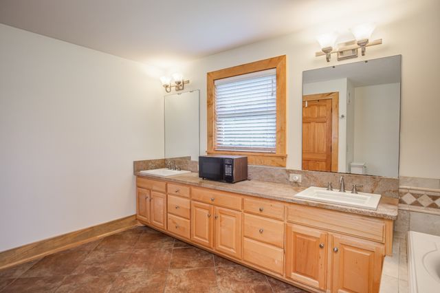 521 Coop Rd, Bell Buckle, TN 37020