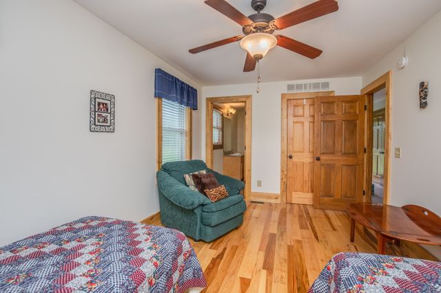 521 Coop Rd, Bell Buckle, TN 37020