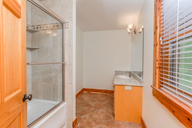 521 Coop Rd, Bell Buckle, TN 37020