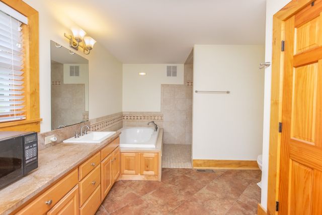 521 Coop Rd, Bell Buckle, TN 37020