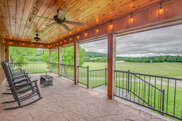 521 Coop Rd, Bell Buckle, TN 37020