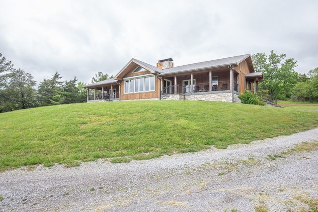 521 Coop Rd, Bell Buckle, TN 37020